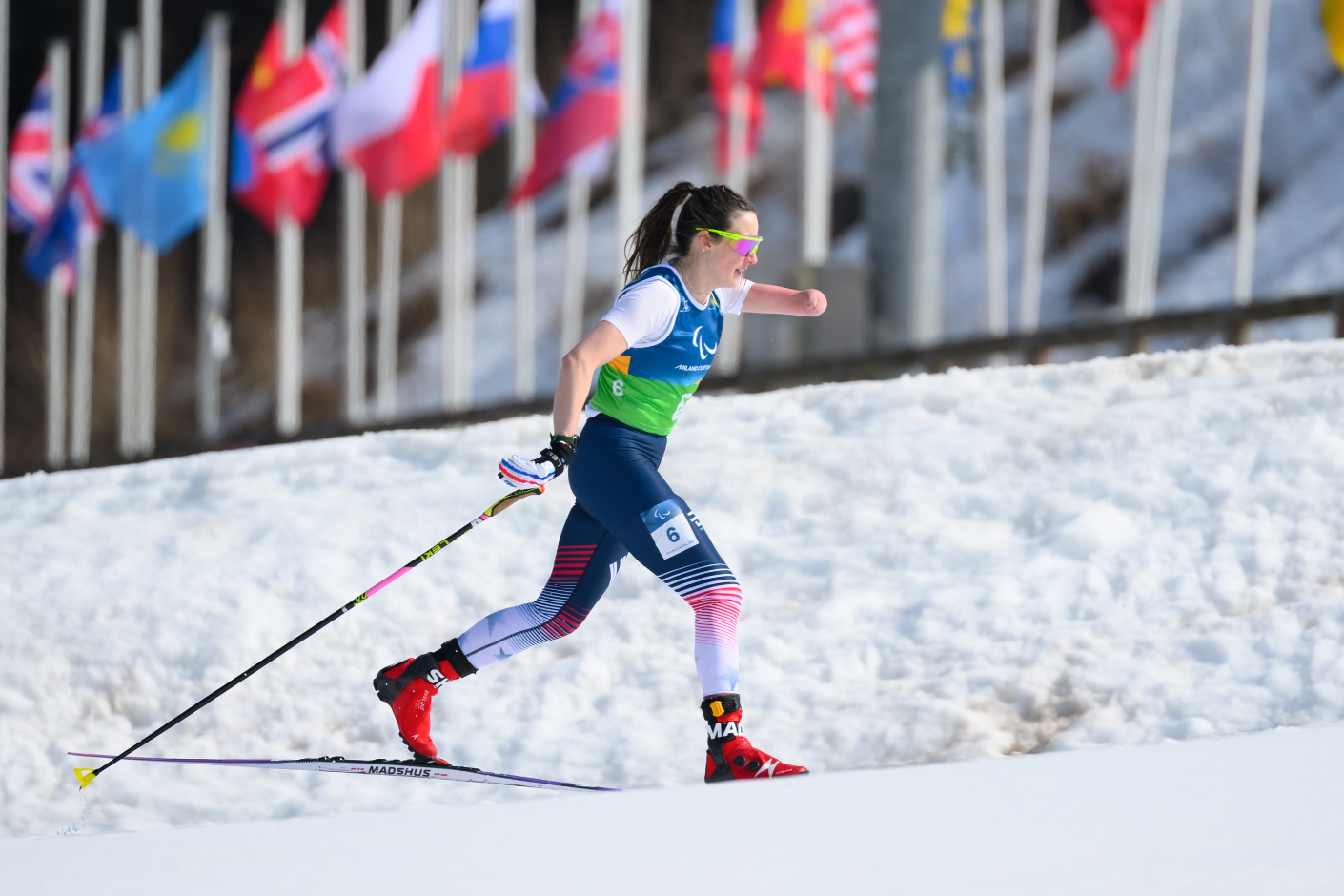 U.S. Paralympian Dani Aravich competing in the Milano Cortina 2026 Paralympic Winter Games. Photo by Mark Reis.